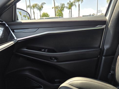 New 2025 Jeep Wagoneer S Limited image 13