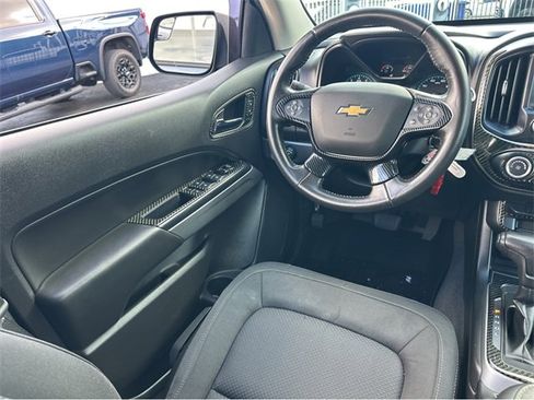 Used 2021 Chevrolet Colorado LT w/ LT Convenience Package image 16