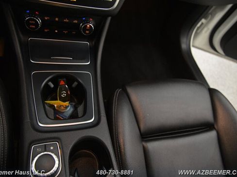 Used 2018 Mercedes-Benz GLA 250 4MATIC w/ Premium Package image 34