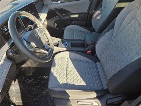 New 2025 Volkswagen Tiguan S image 4