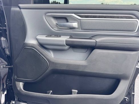 Used 2022 RAM 1500 Big Horn AWD/4WD image 30