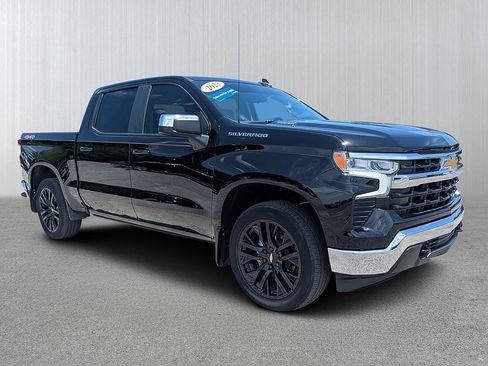 Used 2023 Chevrolet Silverado 1500 LT AWD/4WD image 1