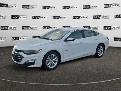 Used 2024 Chevrolet Malibu LT image 2