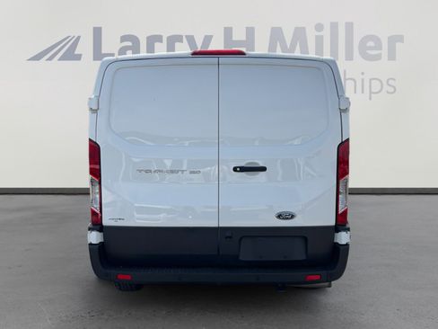 Used 2022 Ford Transit 150 Low Roof w/ Load Area Protection Package RWD image 4