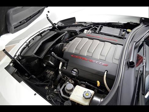 Used 2018 Chevrolet Corvette Stingray Coupe w/ Battery Protection Package RWD image 23
