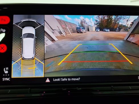 Used 2024 Volkswagen Atlas SEL Premium R-Line image 14