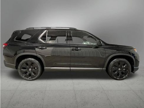 New 2026 Honda Pilot Black Edition image 8