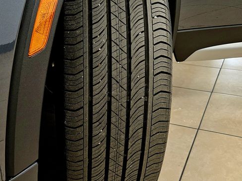 Used 2021 Cadillac XT4 Premium Luxury w/ Cold Weather Package image 45