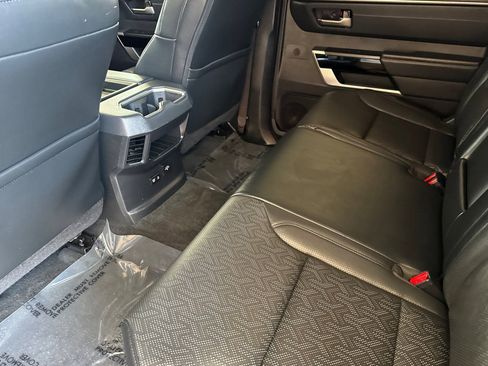 Used 2023 Toyota Tundra Limited image 11