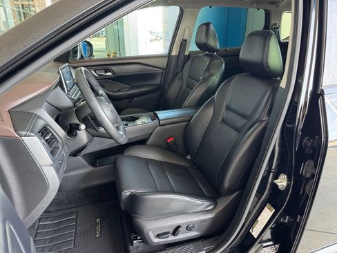 Used 2023 Nissan Rogue SV w/ SV Premium B Package FWD image 19