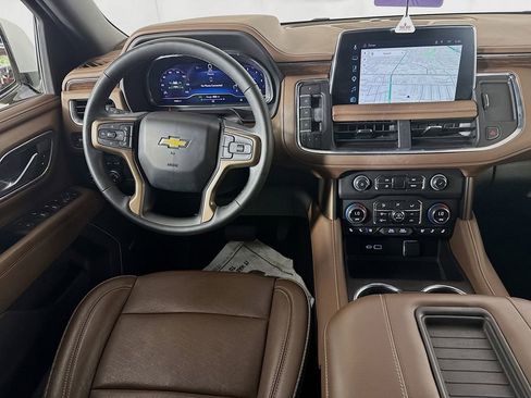 Used 2024 Chevrolet Tahoe High Country RWD image 27