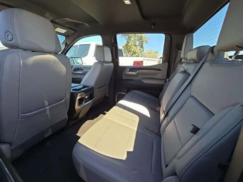 Used 2023 GMC Sierra 1500 SLT w/ SLT Premium Package image 6