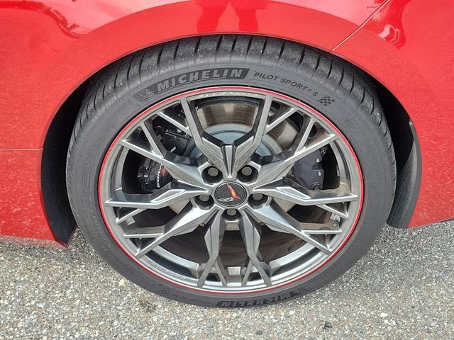 Used 2026 Chevrolet Corvette Stingray Premium Conv w/ Z51 Performance Package RWD image 8