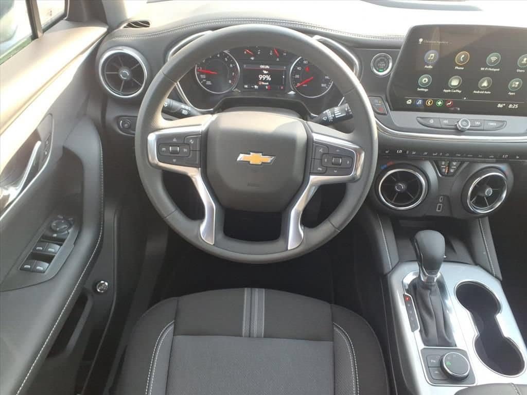 New 2026 Chevrolet Blazer LT w/ Convenience Package FWD image 24