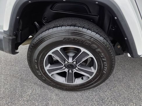 Used 2023 Jeep Wrangler Unlimited Sahara w/ Cold Weather Group AWD/4WD image 14