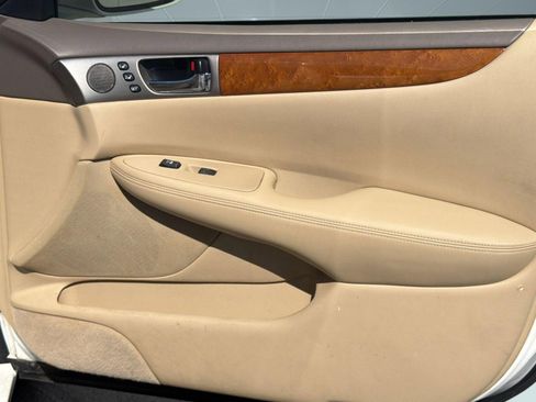 Used 2005 Lexus ES 330 image 31