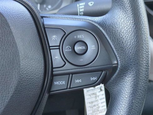 Used 2024 Toyota Corolla LE FWD image 23