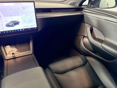 Used 2023 Tesla Model S Plaid image 19