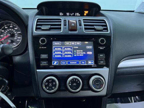 Used 2016 Subaru Crosstrek 2.0i Premium AWD/4WD image 21