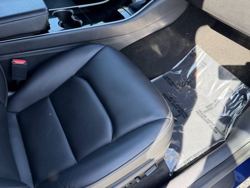 Used 2020 Tesla Model Y Long Range AWD/4WD image 34