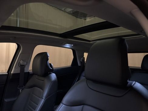 Certified 2025 Kia Sportage SX Prestige image 24