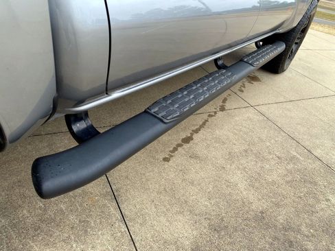 Used 2021 Toyota Tacoma SR w/ SR Convenience Package image 9