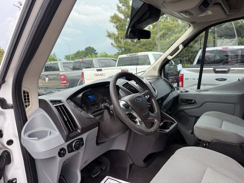 Used 2016 Ford Transit 350 XLT RWD image 6