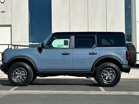 New 2025 Ford Bronco Badlands image 6