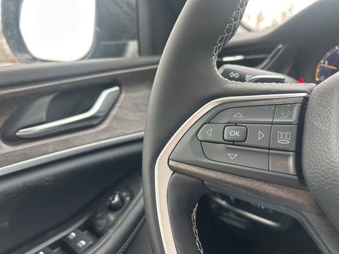 New 2026 Jeep Grand Cherokee Altitude AWD/4WD image 15