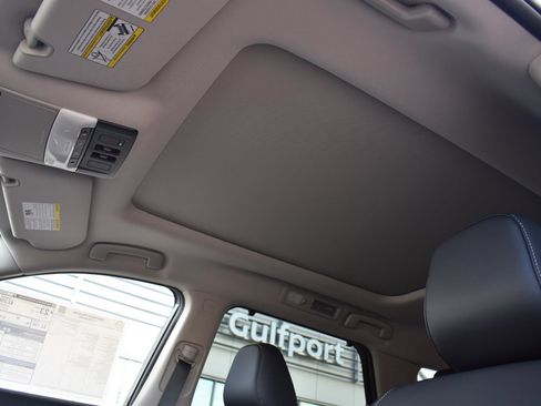 New 2026 Nissan Pathfinder Platinum FWD image 30