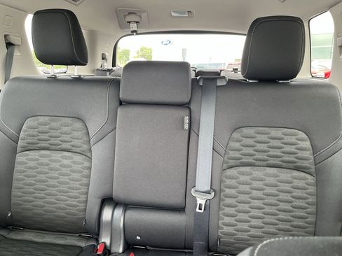 Used 2025 Nissan Pathfinder SV FWD image 21