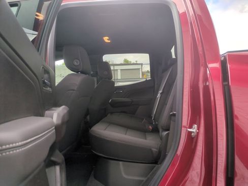 New 2026 GMC Canyon Elevation w/ Technology Package AWD/4WD image 15
