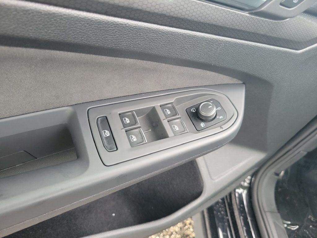 Used 2024 Volkswagen GTI S FWD image 20