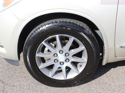 Used 2014 Buick Enclave Leather w/ Trailering Provision Package FWD image 4
