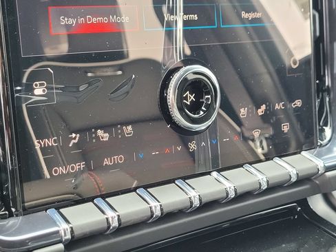 New 2026 GMC Yukon AT4 Ultimate AWD/4WD image 17