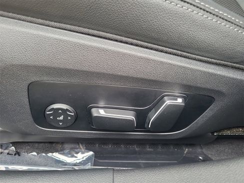 Certified 2025 BMW 430i xDrive w/ Premium Package image 19