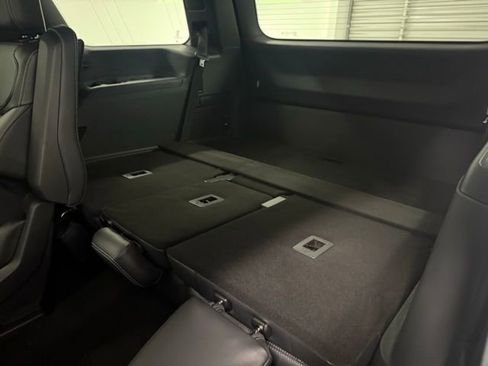 New 2026 Ford Expedition Platinum image 17