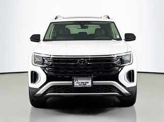 New 2026 Volkswagen Atlas Peak Edition video 2