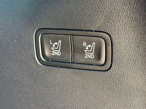Used 2025 Hyundai Santa Fe Calligraphy FWD image 13