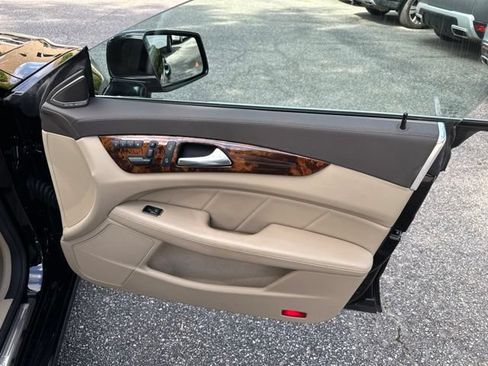 Used 2012 Mercedes-Benz CLS 550 image 19