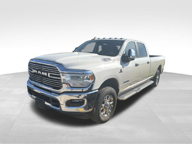 Used 2024 RAM 3500 Laramie w/ Towing Technology Group AWD/4WD image 4