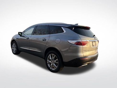 Used 2024 Buick Enclave Essence w/ Experience Buick Package image 4