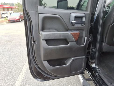 Used 2015 GMC Sierra 1500 SLT w/ Driver Alert Package image 18