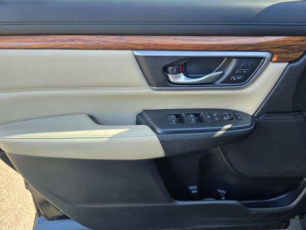 Certified 2017 Honda CR-V Touring image 24