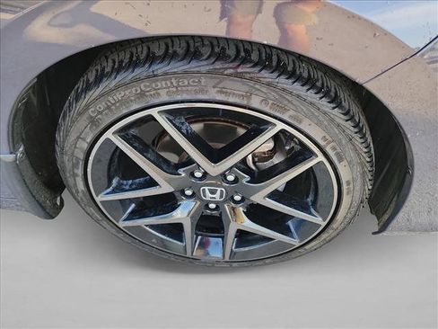 Used 2024 Honda Civic Sport Touring image 9