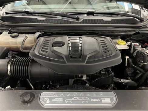 Used 2024 Jeep Wagoneer L Series III w/ Premium Group I image 43