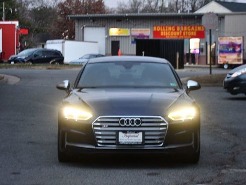 Used 2019 Audi S5 Premium Plus w/ Premium Plus image 2