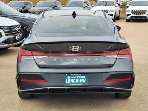 New 2026 Hyundai Elantra SEL Sport Premium FWD image 4