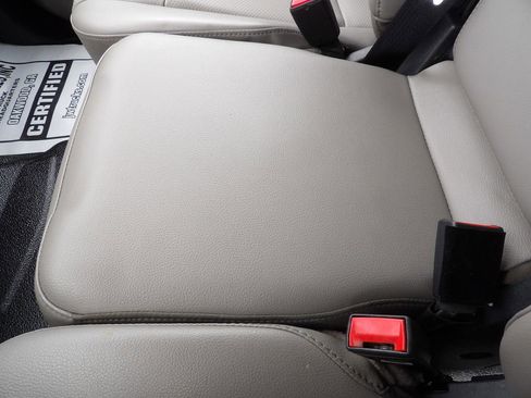 Used 2022 Ford F550 4x4 Crew Cab Super Duty w/ Power Equipment Group image 28