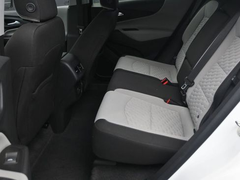 Used 2020 Chevrolet Equinox LS FWD image 14
